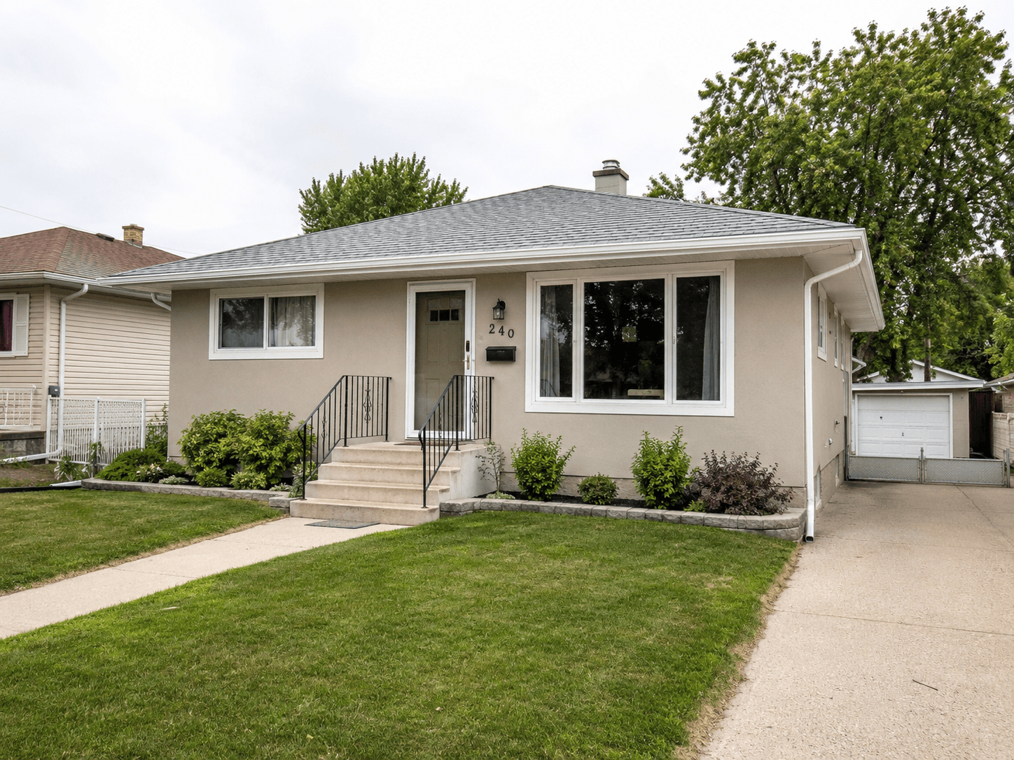 Exterior Painting project photo 1 by Best Quality Painting Ltd. in Winnipeg