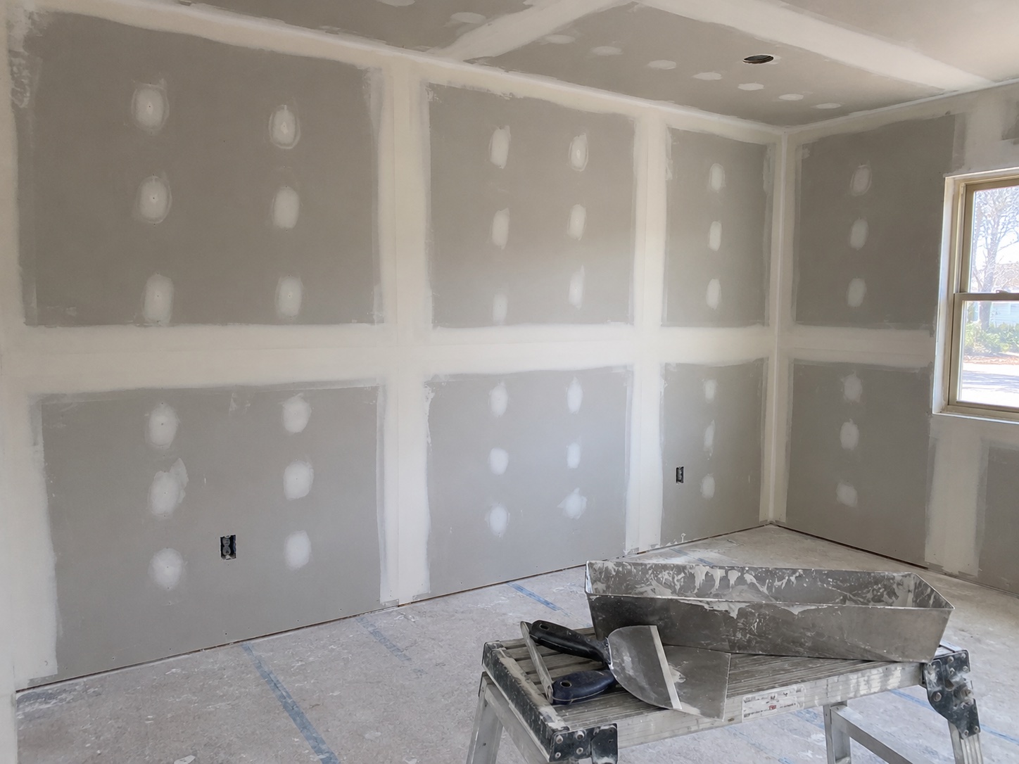 Drywall & Mudding project photo 2 by Best Quality Painting Ltd. in Winnipeg